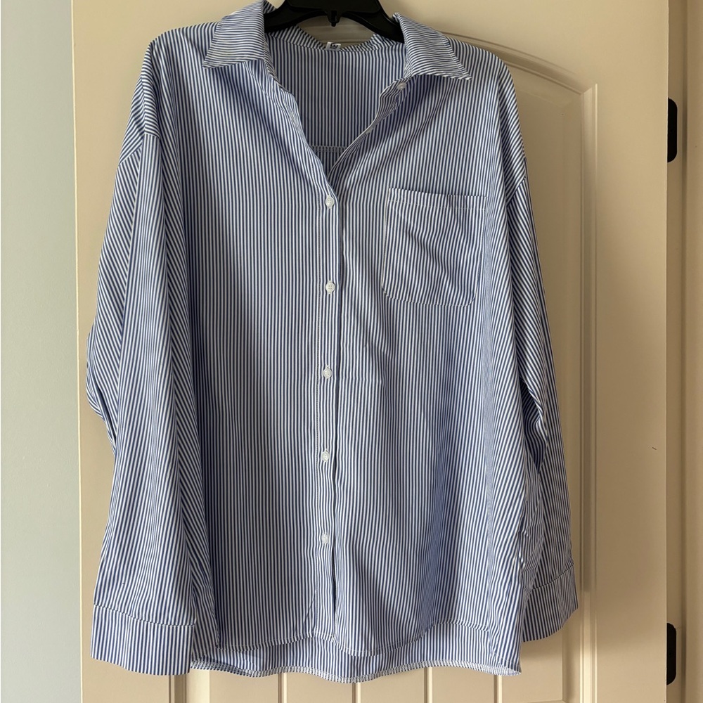 Cute long sleeve blouse.
